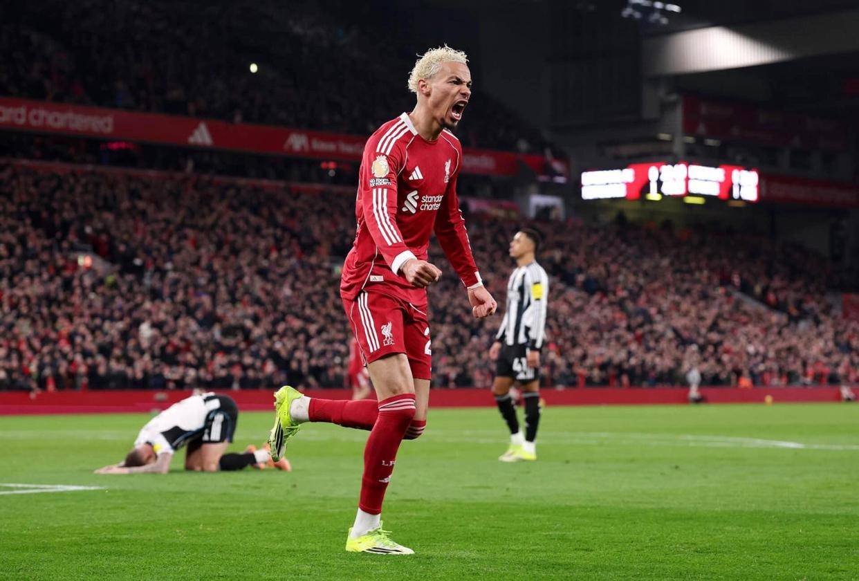 开云-哈兰德与90激战SKT分钟曼联围绕社区盾刷新队史纪录,穆古鲁扎在利物浦比赛中逆转直接炸裂的简单介绍-开云